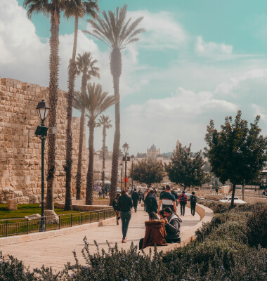 מלון ביאזי - הטיילת ברחוב דוד המלך