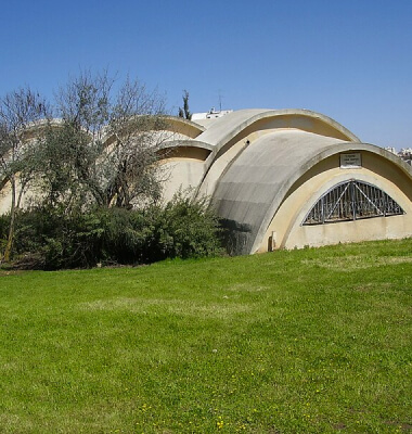 מלון ביאזי - גבעת התחמושת